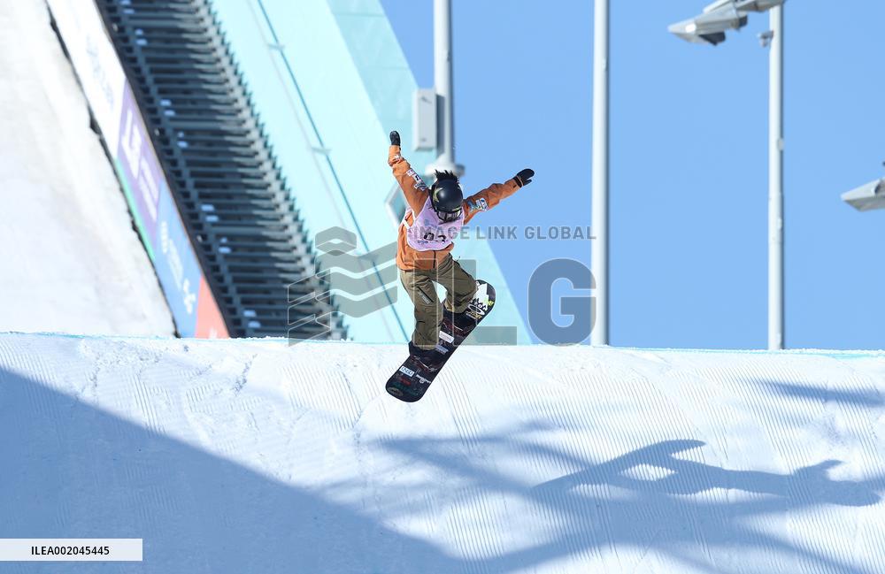 (SP)CHINA-BEIJING-SNOWBOARD-BIG AIR WORLD CUP-QUALIFICATION(CN)