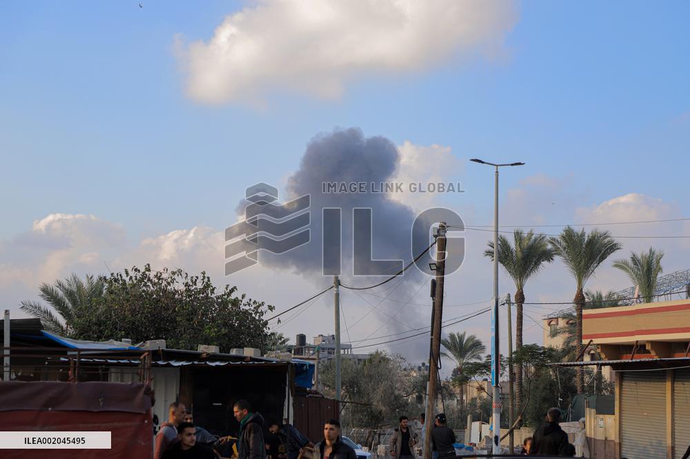 MIDEAST-GAZA-KHAN YOUNIS-ISRAEL-AIRSTRIKE