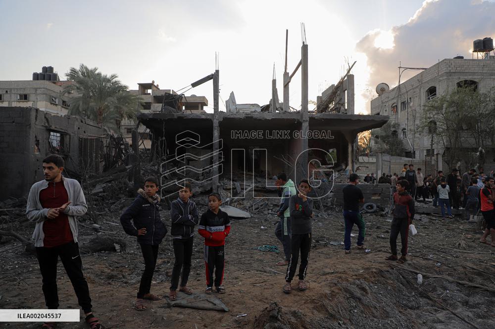 MIDEAST-GAZA-KHAN YOUNIS-ISRAEL-AIRSTRIKE