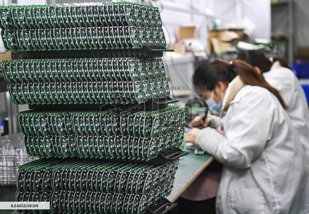 XINHUA PHOTOS OF THE DAY