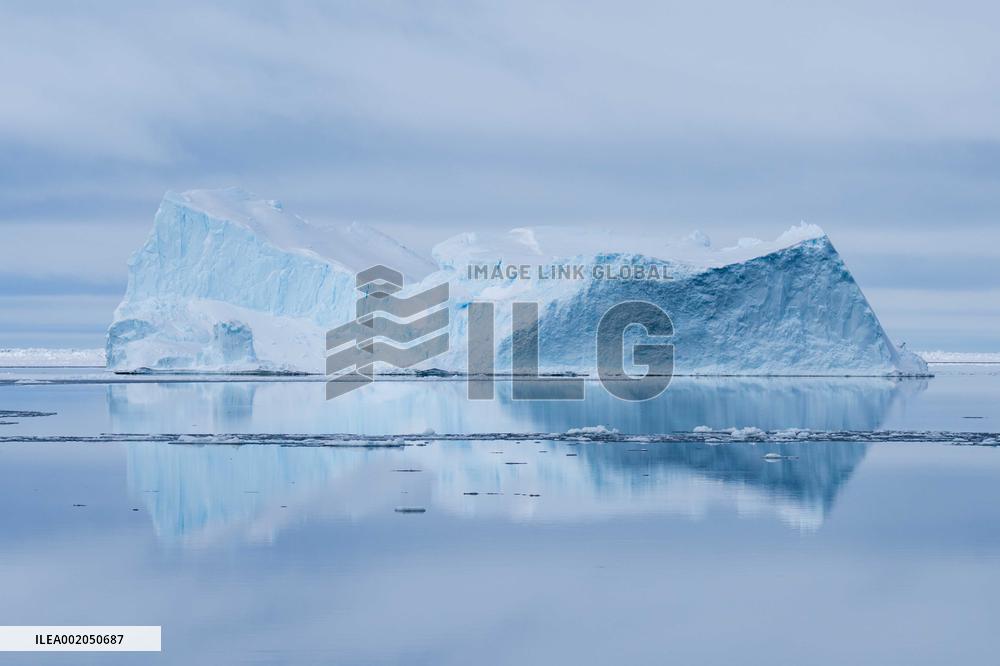 (EyesonSci)CHINA-XUELONG 2-ICE FLOES