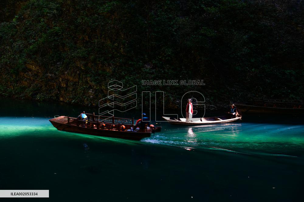 CHINA-HUBEI-HEFENG-CANYON-TOURISM (CN)