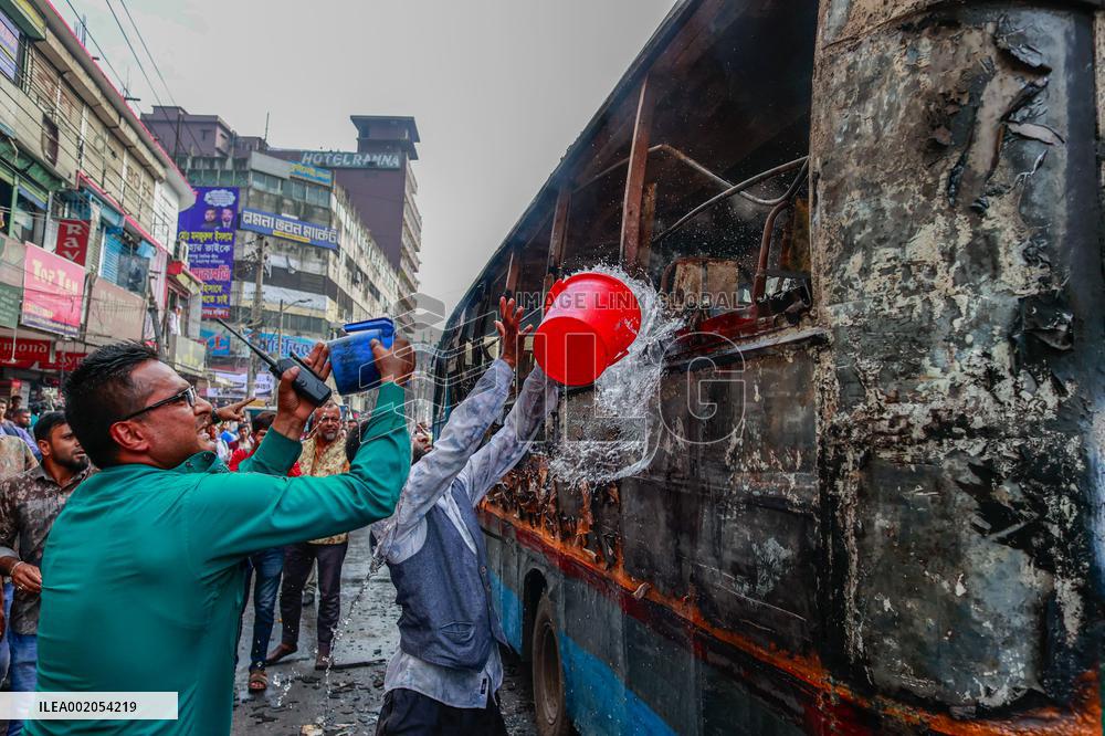 Protesters Set Fire To A Bus - Dhaka