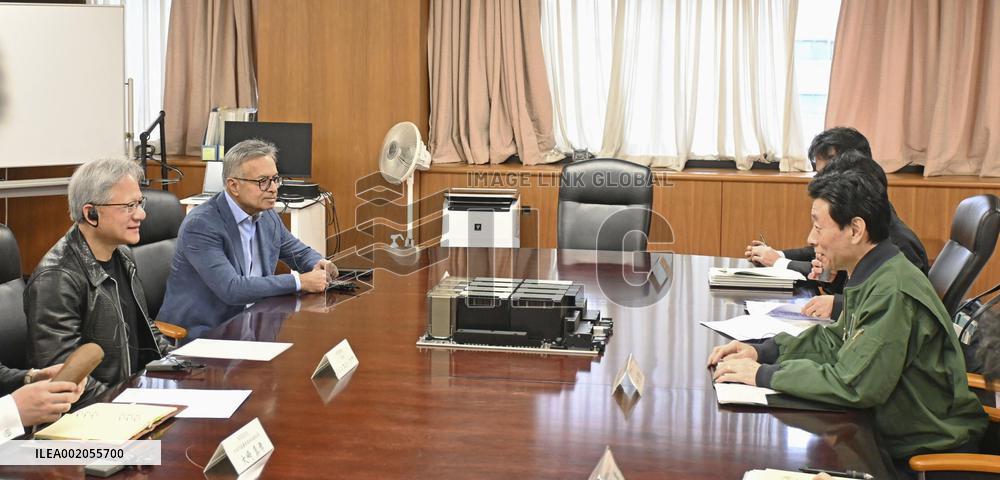 METI chief meets with Nvidia CEO