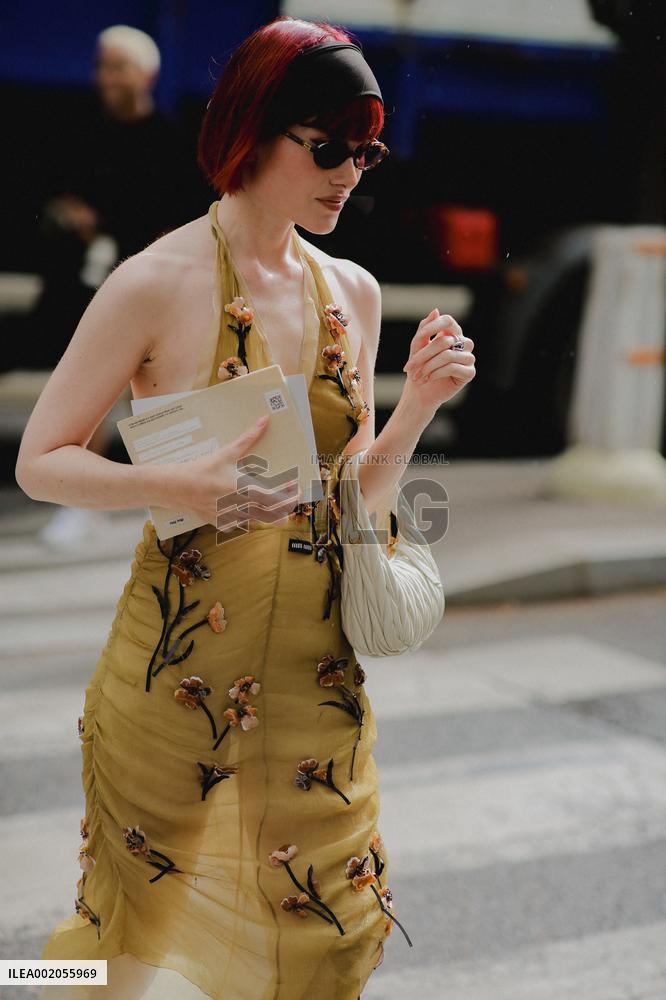 PFW - Street Style