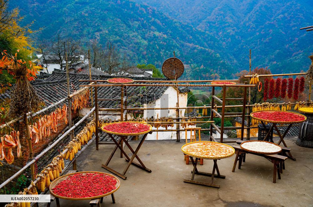 Villagers Dry Crops in Shangrao