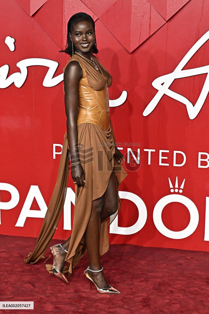 The Fashion Awards 2023 - Red Carpet - London
