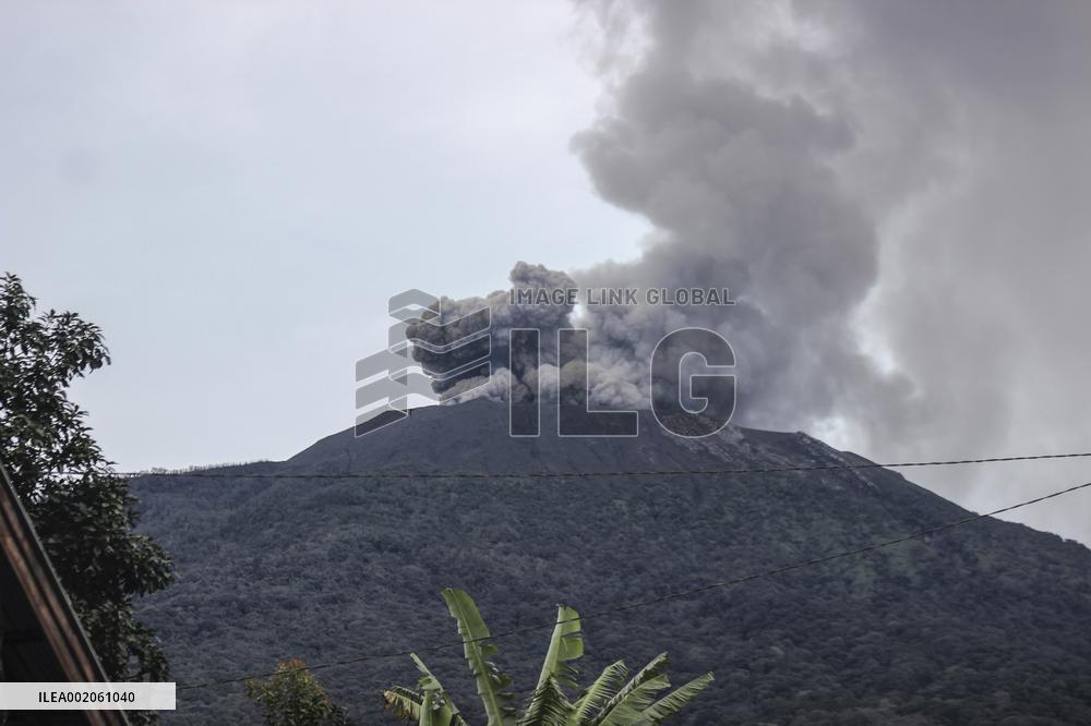 INDONESIA-WEST SUMATRA-MARAPI VOLCANO-ERUPTION