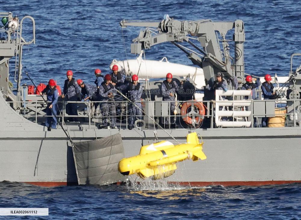 Search after U.S. military Osprey crash