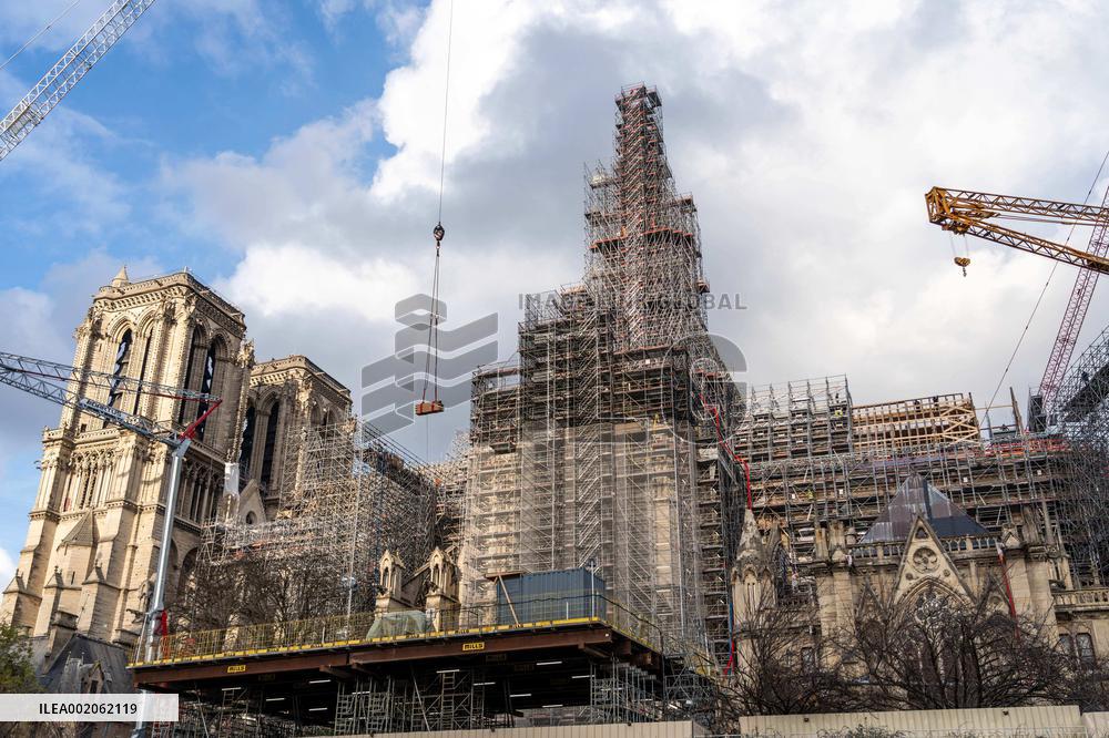 The Cross Of Notre-Dame De Paris Placed At The Top - Paris