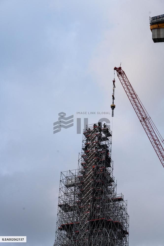 The Cross Of Notre-Dame De Paris Placed At The Top - Paris