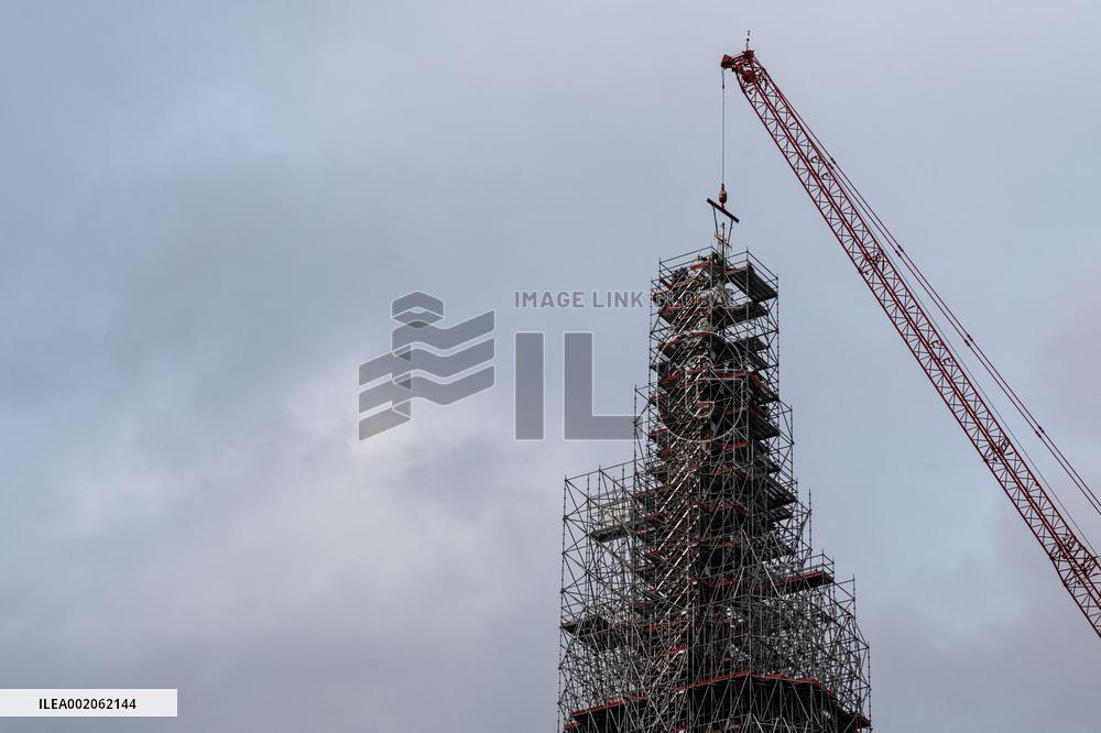 The Cross Of Notre-Dame De Paris Placed At The Top - Paris