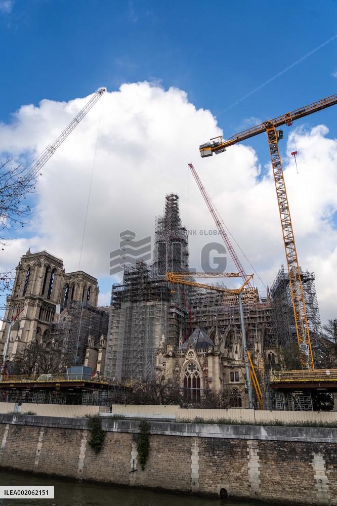 The Cross Of Notre-Dame De Paris Placed At The Top - Paris