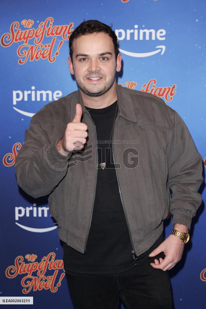 Un Stupefiant Noel Premiere - Paris