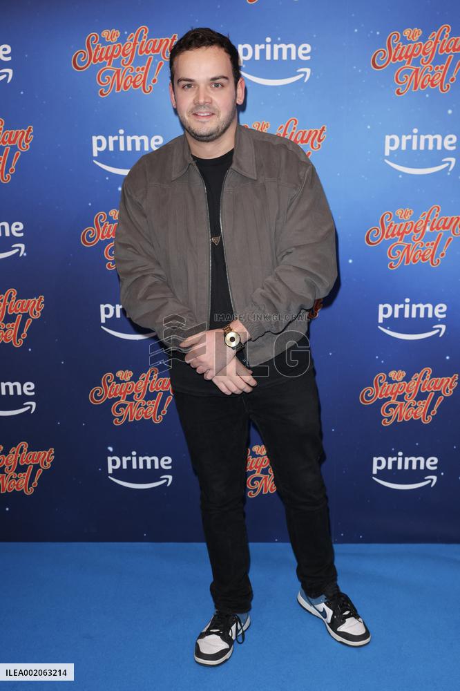 Un Stupefiant Noel Premiere - Paris
