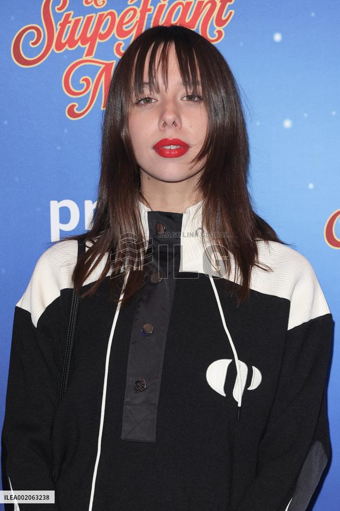 Un Stupefiant Noel Premiere - Paris