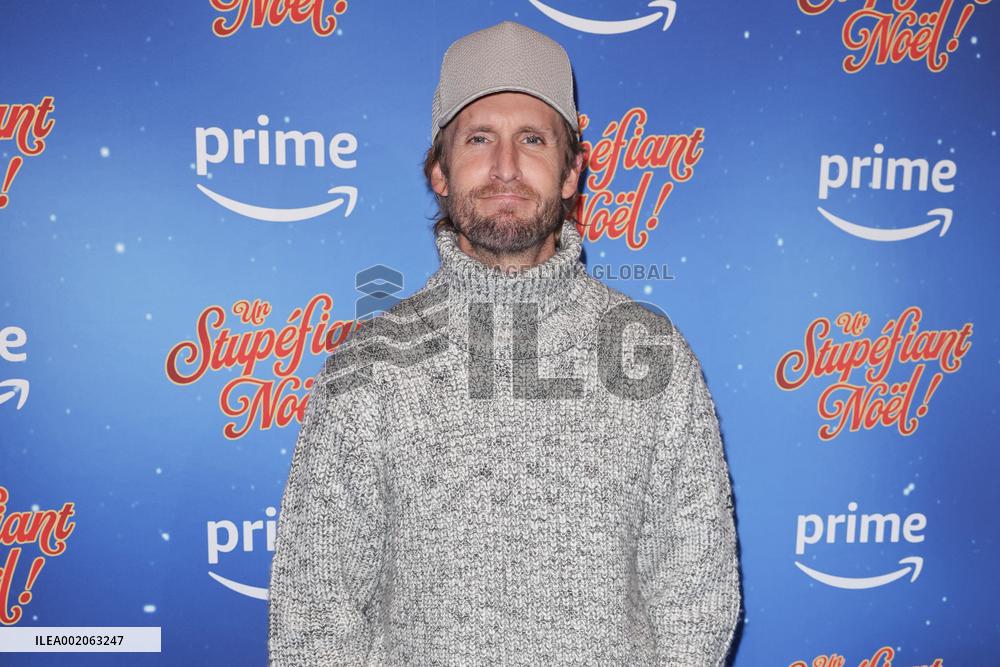 Un Stupefiant Noel Premiere - Paris