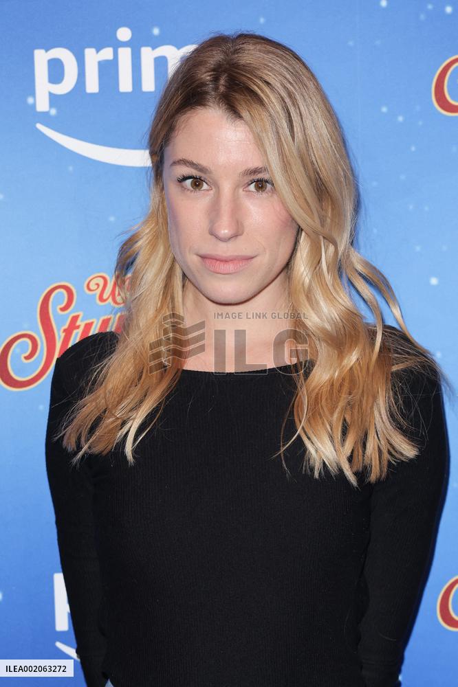 Un Stupefiant Noel Premiere - Paris