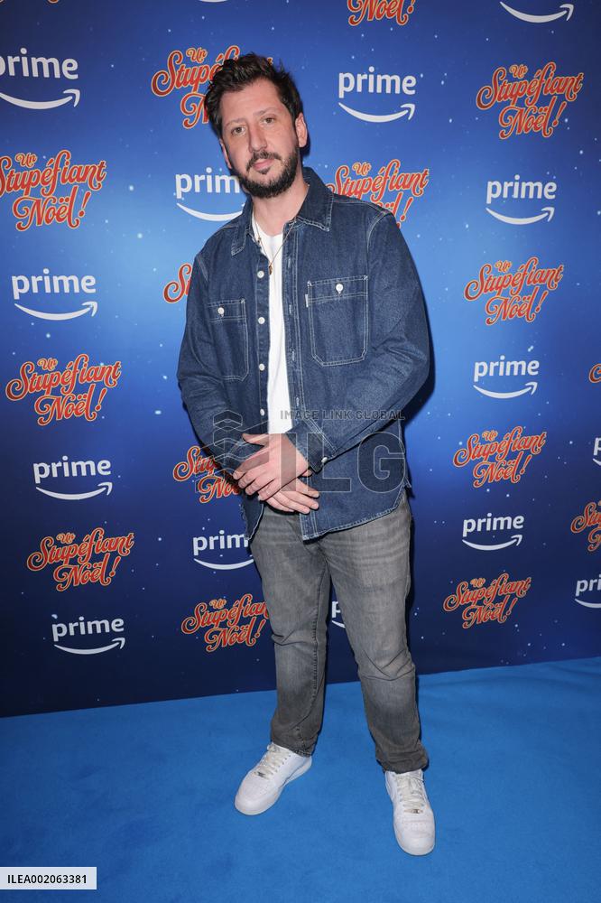 Un Stupefiant Noel Premiere - Paris