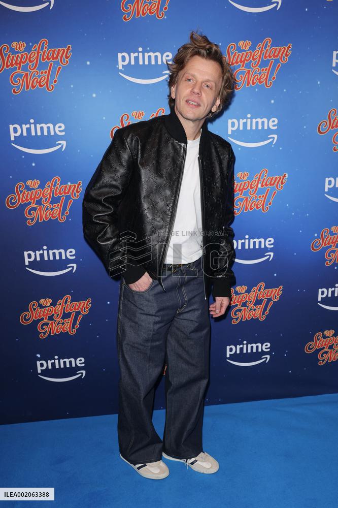Un Stupefiant Noel Premiere - Paris