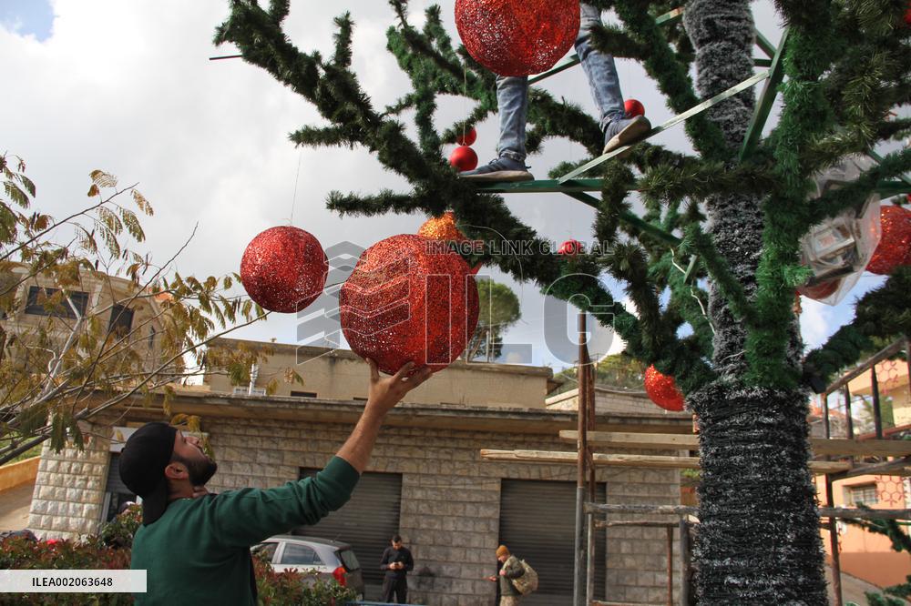 LEBANON-MARJAYOUN-CHRISTMAS DECORATIONS