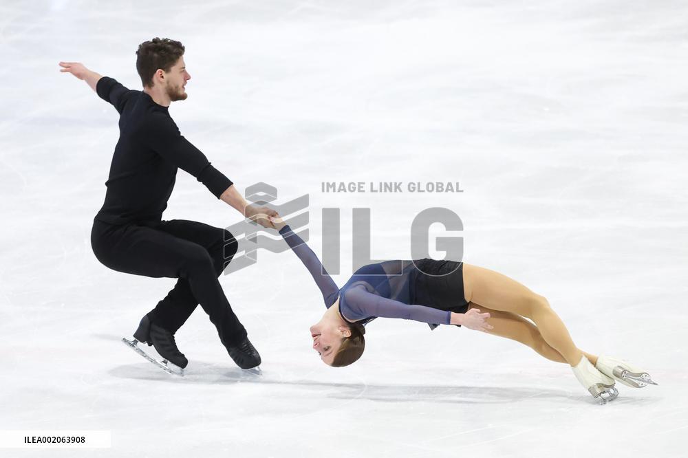 (SP)CROATIA-ZAGREB-GOLDEN PIROUETTE-PAIRS SHORT PROGRAM