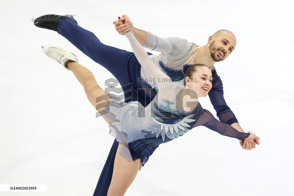 (SP)CROATIA-ZAGREB-GOLDEN PIROUETTE-PAIRS SHORT PROGRAM
