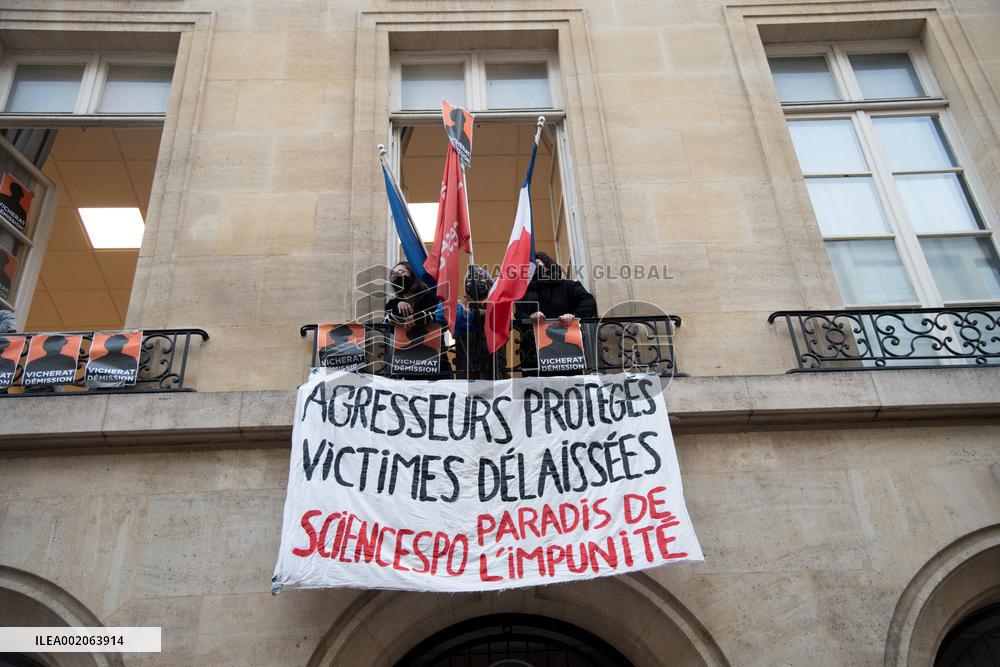 Students Occupy SciencesPo - Paris