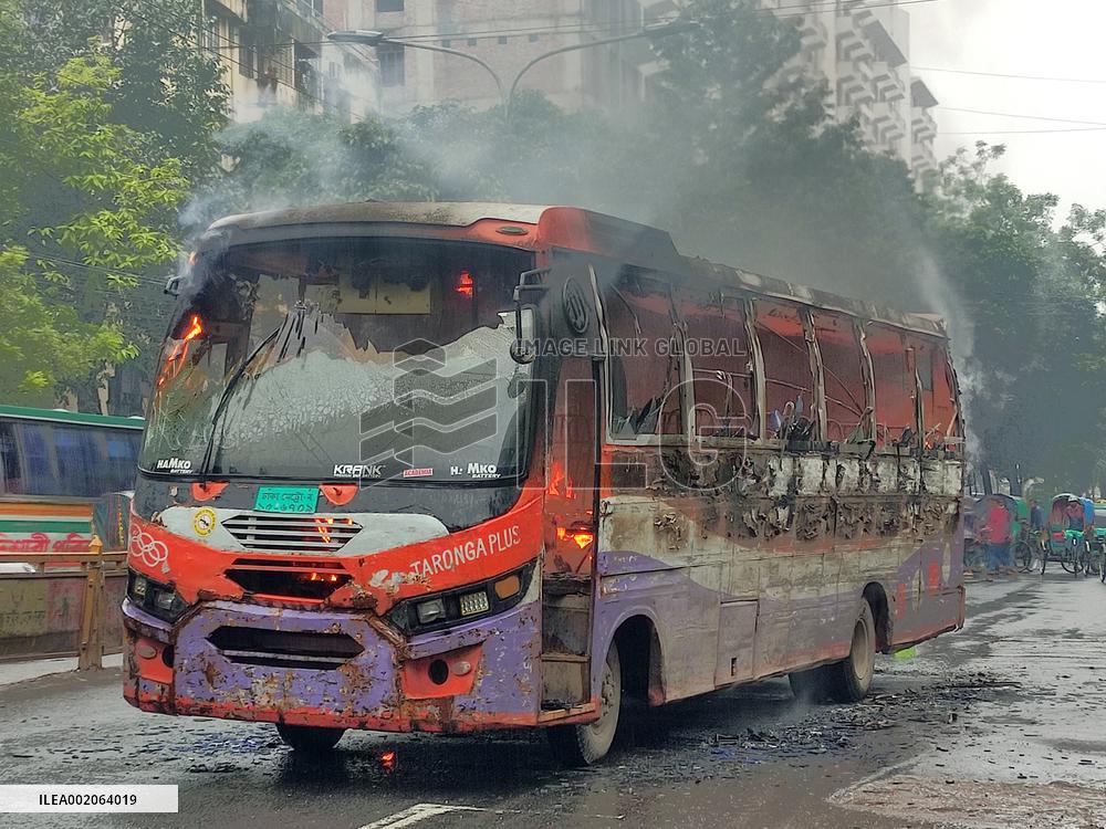 Protesters Set A Bus On Fire - Dhaka