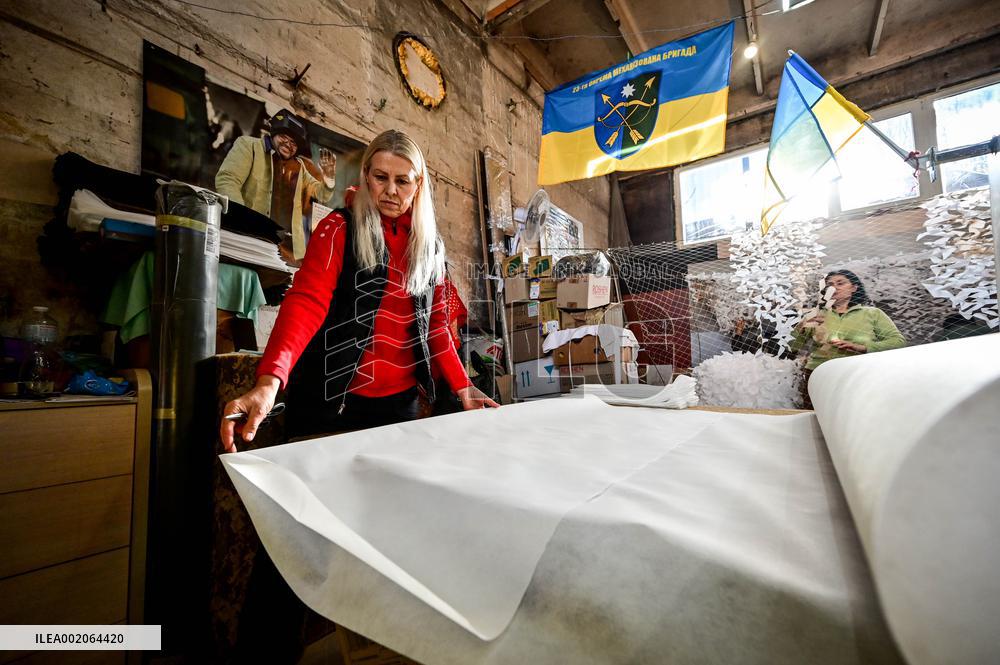 Making winter camouflage netting in Zaporizhzhia