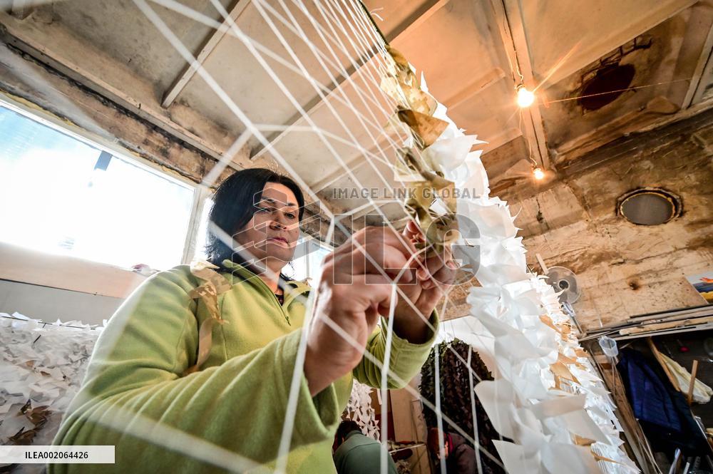 Making winter camouflage netting in Zaporizhzhia