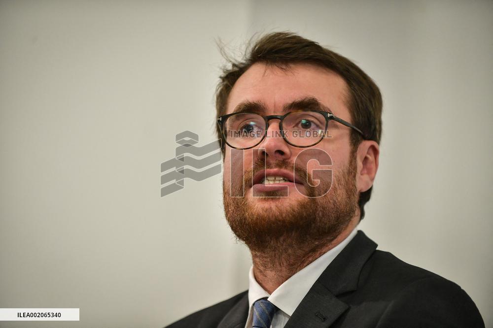 Press Conference On A Food Waste Collection And Recycling Plan - Paris