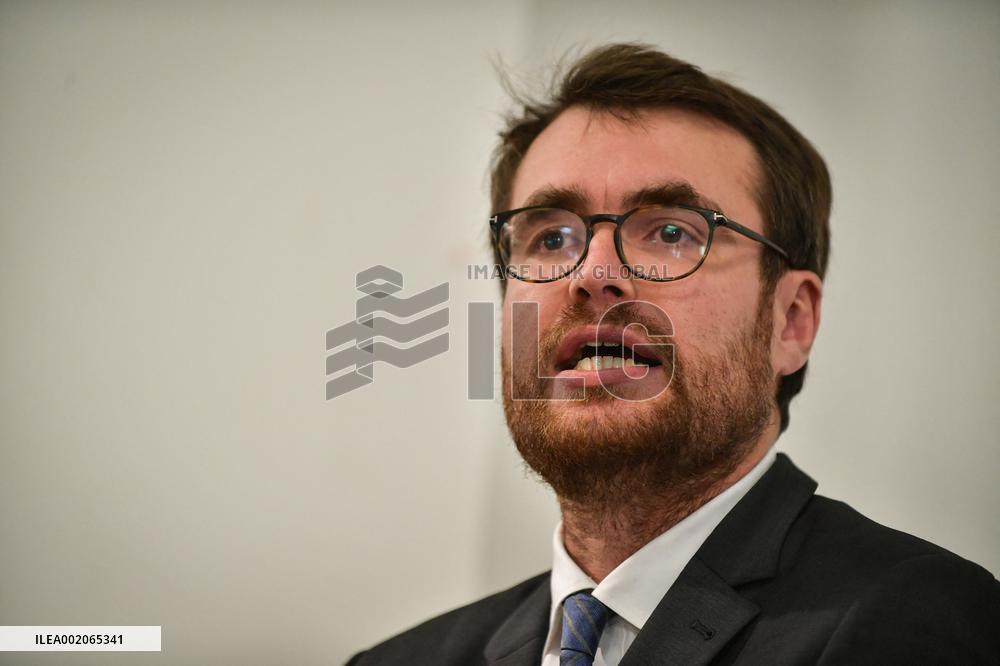 Press Conference On A Food Waste Collection And Recycling Plan - Paris