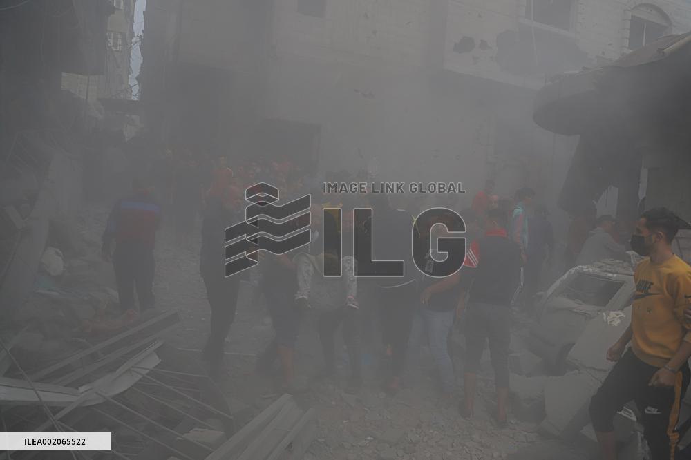 MIDEAST-GAZA-KHAN YOUNIS-AIRSTRIKE