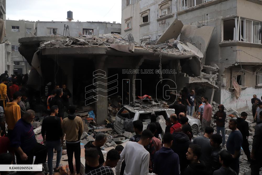 MIDEAST-GAZA-KHAN YOUNIS-AIRSTRIKE