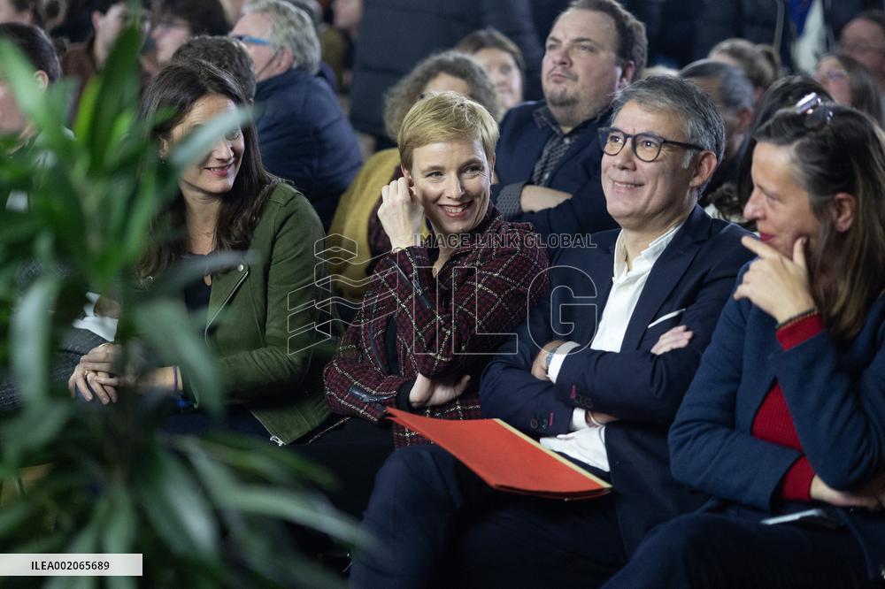 Meeting against the Government Immigration Bill - Saint-Ouen