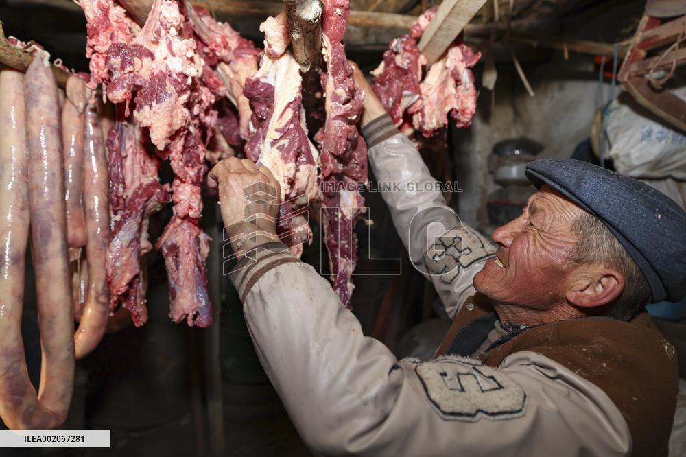 (FOCUS)CHINA-XINJIANG-YUMIN COUNTY-NOMADS-WINTER LIFE (CN)