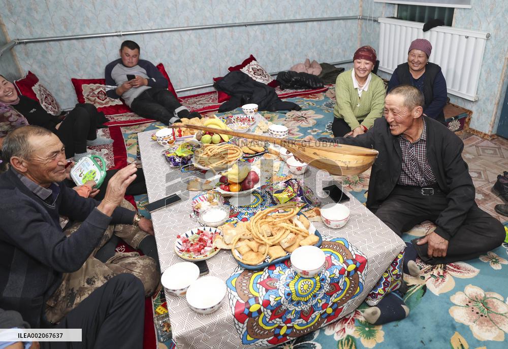 (FOCUS)CHINA-XINJIANG-YUMIN COUNTY-NOMADS-WINTER LIFE (CN)