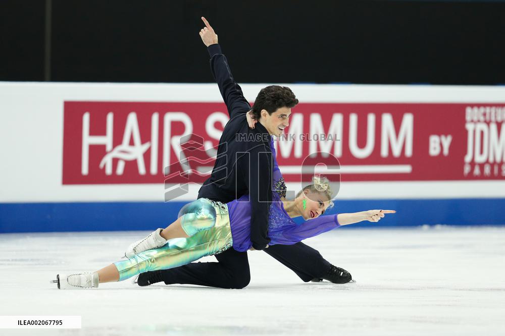 (SP)CHINA-BEIJING-FIGURE SKATING-ISU GRAND PRIX FINAL-ICE DANCE(CN)