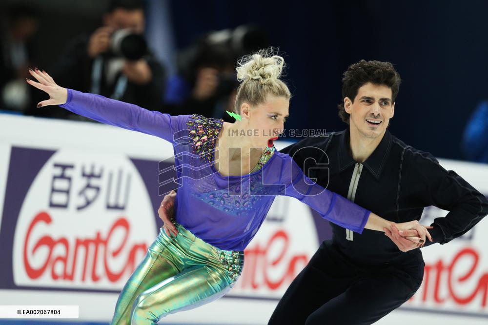 (SP)CHINA-BEIJING-FIGURE SKATING-ISU GRAND PRIX FINAL-ICE DANCE(CN)
