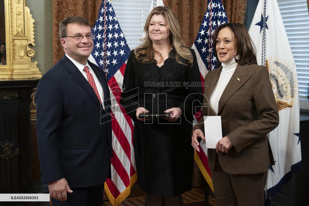Vice President Kamala Harris  ceremonially swears in Edgard Kagan as Ambassador to Malaysia