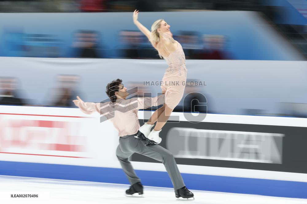 (SP)CHINA-BEIJING-FIGURE SKATING-ISU GRAND PRIX FINAL-ICE DANCE(CN)