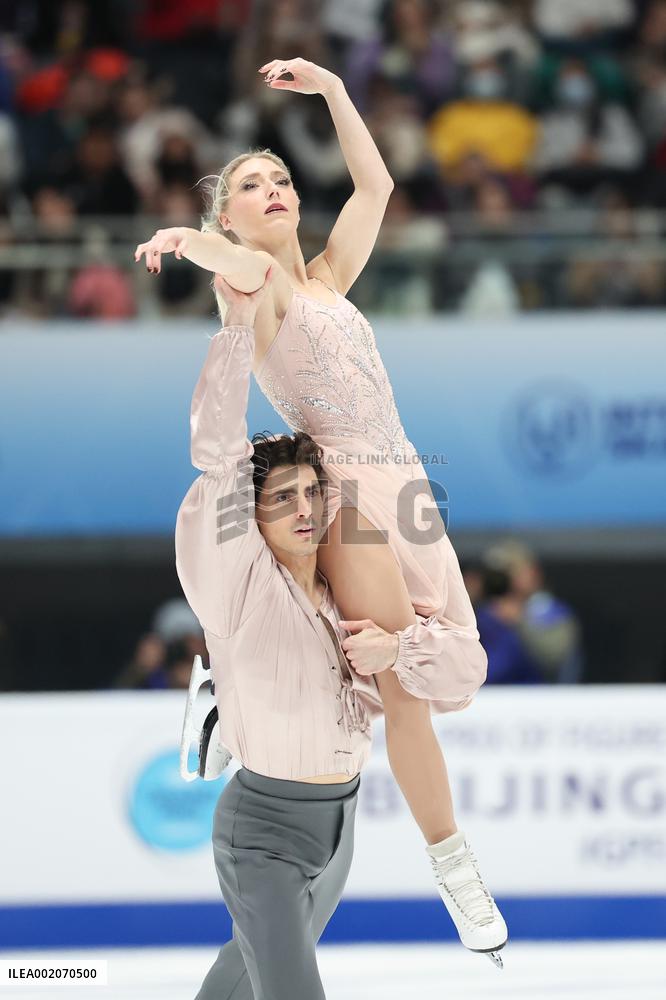 (SP)CHINA-BEIJING-FIGURE SKATING-ISU GRAND PRIX FINAL-ICE DANCE(CN)