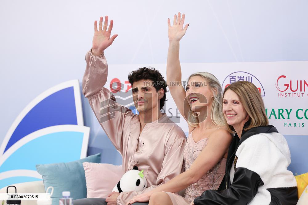 (SP)CHINA-BEIJING-FIGURE SKATING-ISU GRAND PRIX FINAL-ICE DANCE(CN)