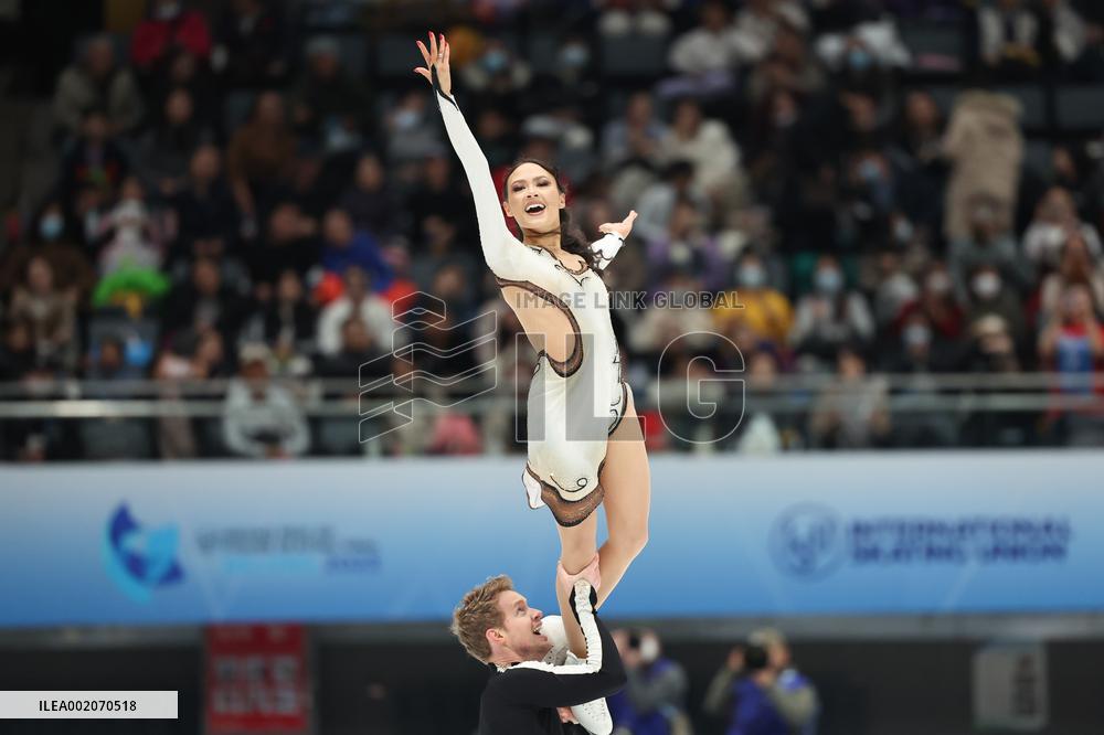 (SP)CHINA-BEIJING-FIGURE SKATING-ISU GRAND PRIX FINAL-ICE DANCE(CN)