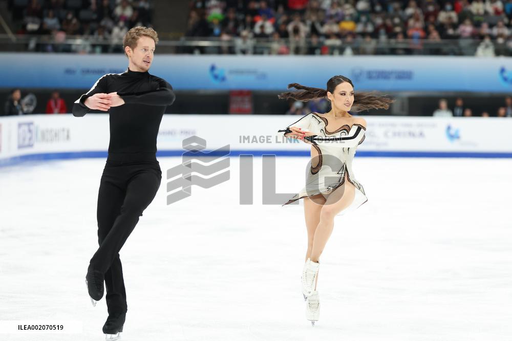 (SP)CHINA-BEIJING-FIGURE SKATING-ISU GRAND PRIX FINAL-ICE DANCE(CN)