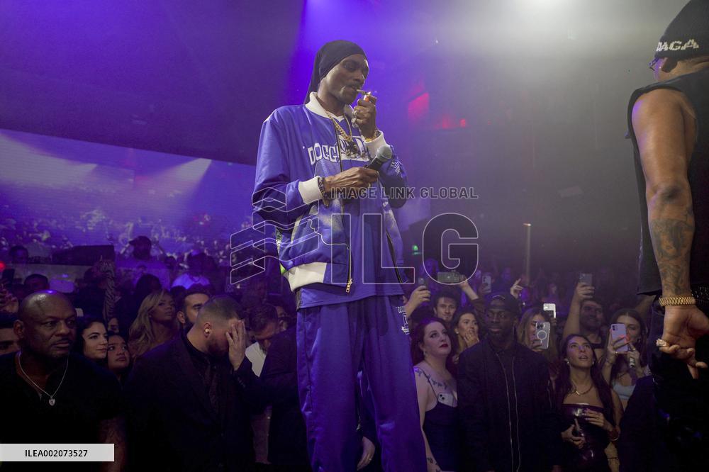 Snoop Dogg appearing at E11even - Miami
