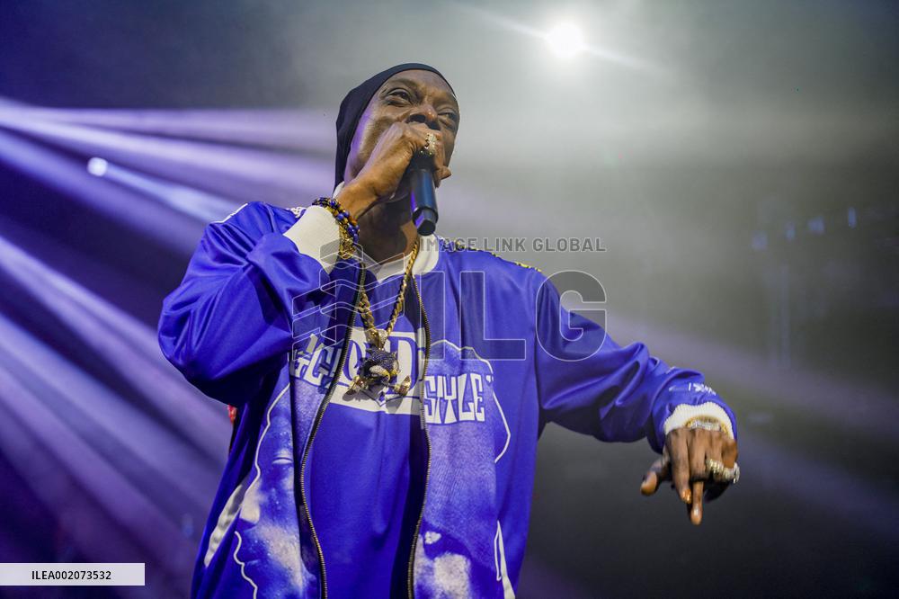 Snoop Dogg appearing at E11even - Miami