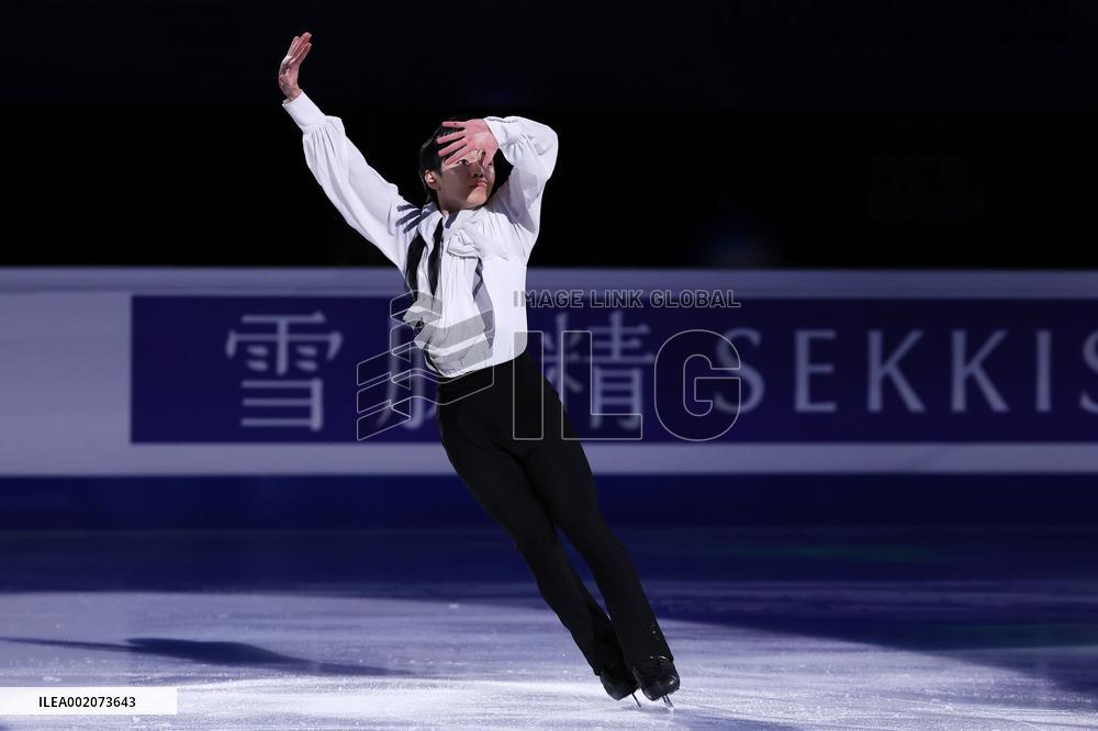 (SP)CHINA-BEIJING-FIGURE SKATING-ISU GRAND PRIX FINAL-CLOSING BANQUET(CN)