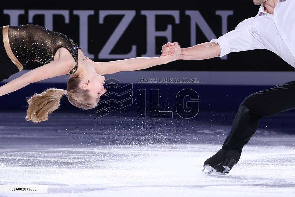 (SP)CHINA-BEIJING-FIGURE SKATING-ISU GRAND PRIX FINAL-CLOSING BANQUET(CN)